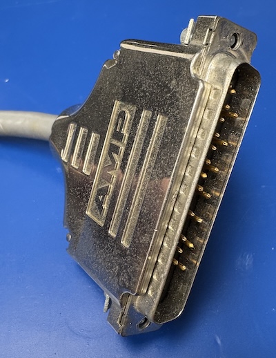 File:K2000 5 inch External Drive connector.jpg