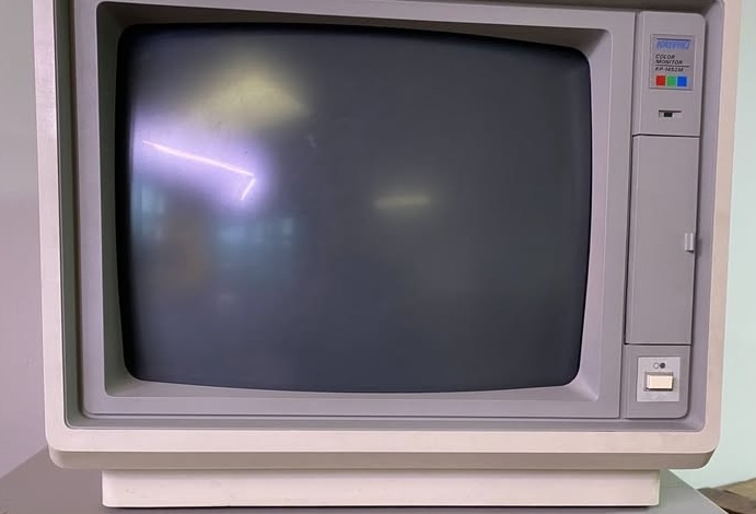 File:KP 1452M Monitor.jpg