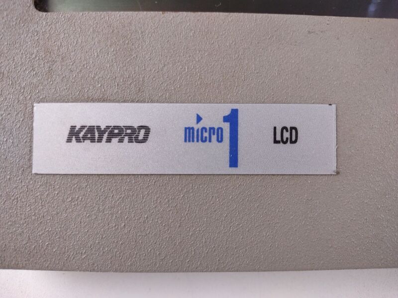 File:480381 mon label.jpg