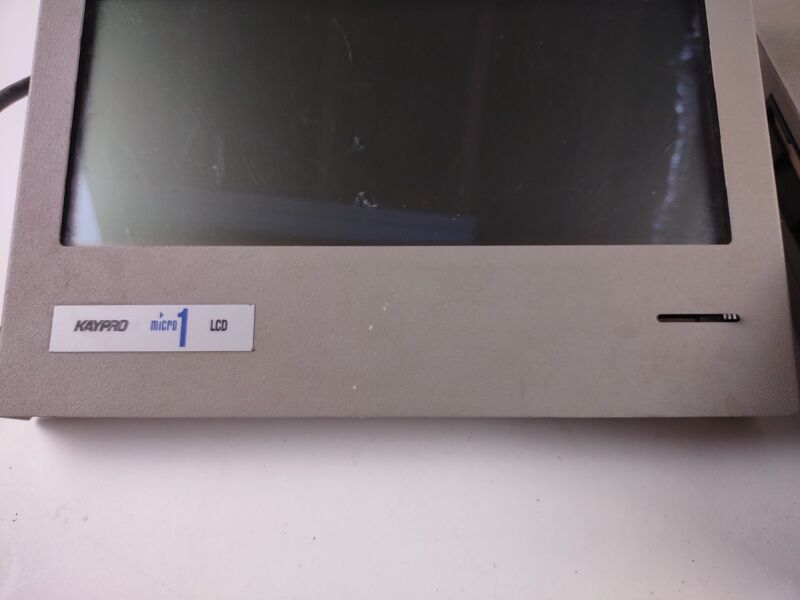 File:480381 mon bottom.jpg